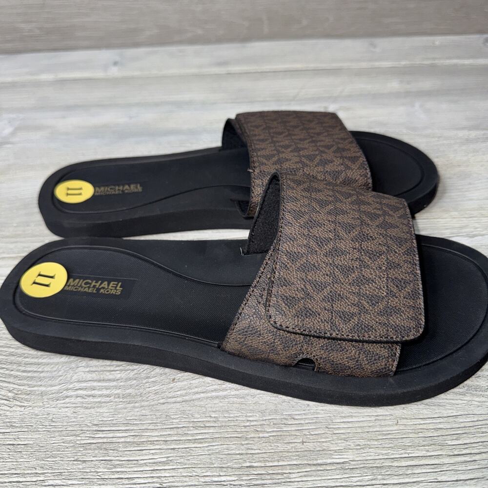 New MICHAEL KORS Wade Size 11 M Brown Repeat Logo Women’s Slide Sandals MSRP $99